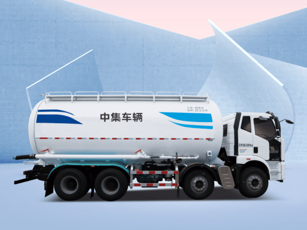 中集車輛粉罐家族實力登場，揭秘粉粒物料運輸車的"高效可靠"之道！