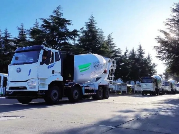 新聞關(guān)注丨國家發(fā)改委、財政部：2025國四重卡更高可補貼14萬元；新能源重卡12月銷1.5萬