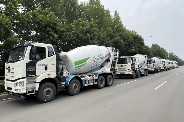 【重卡新聞】11月重卡銷7.3萬輛！意料之中的“拐點(diǎn)”出現(xiàn)！