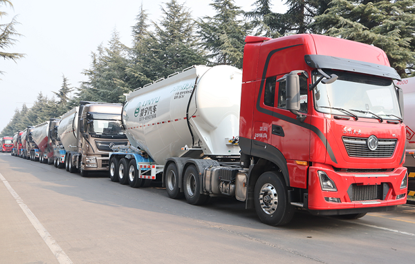 【重卡新聞】10月重卡銷8萬輛！“銀十“旺季收成可觀！